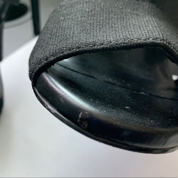 Black DSW high heels - Picture 4 of 9